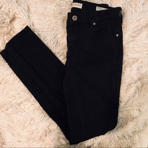 Black Denim Low Rise Bullhead Skinny Jean